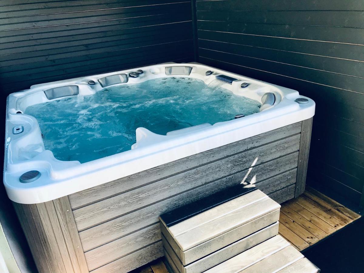 Guesthouse La Costiere - Logements Independants - Espace Piscine Jacuzzi 吕内尔 外观 照片