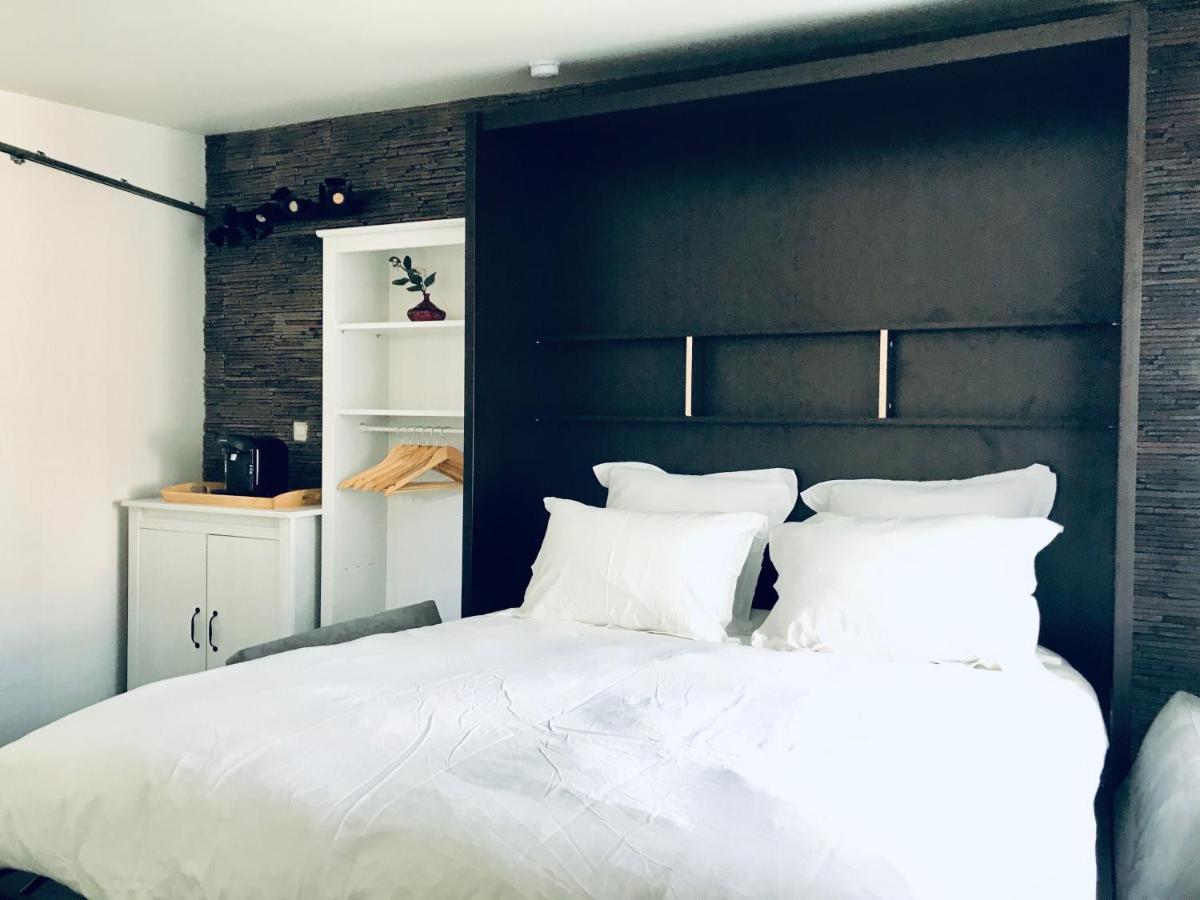Guesthouse La Costiere - Logements Independants - Espace Piscine Jacuzzi 吕内尔 外观 照片