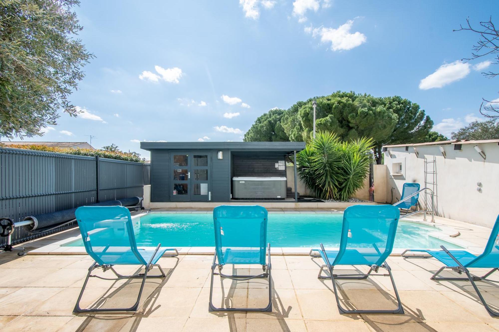 Guesthouse La Costiere - Logements Independants - Espace Piscine Jacuzzi 吕内尔 外观 照片