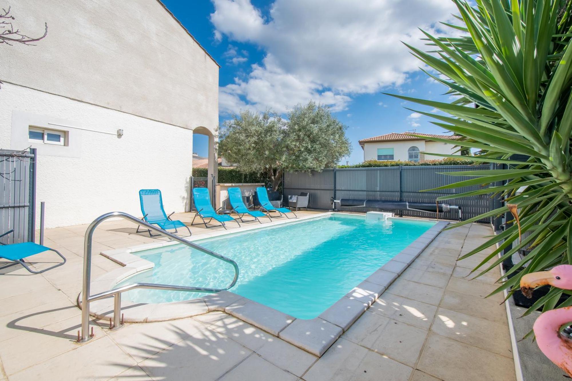 Guesthouse La Costiere - Logements Independants - Espace Piscine Jacuzzi 吕内尔 外观 照片