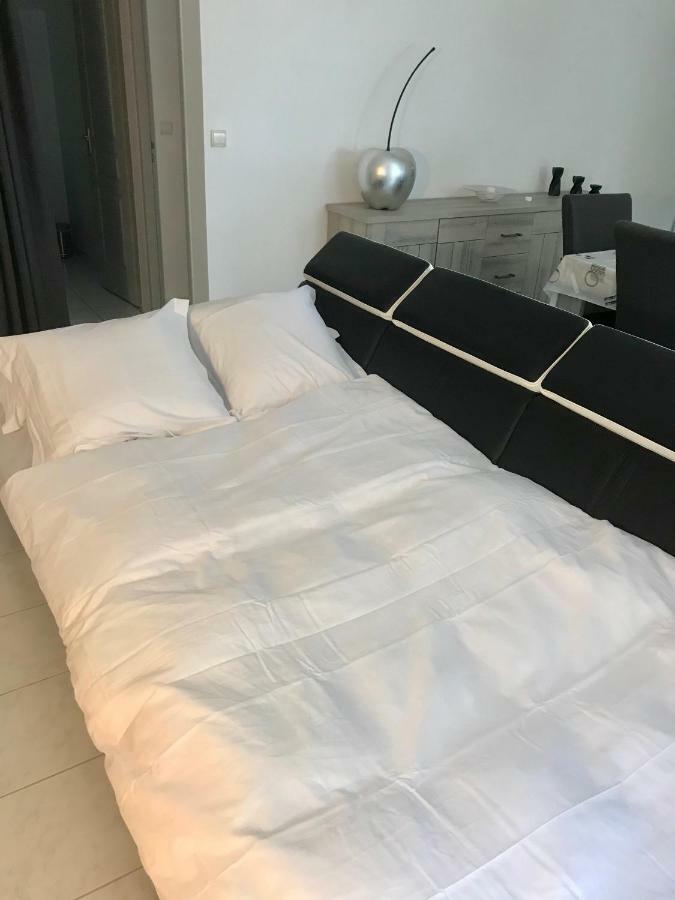 Guesthouse La Costiere - Logements Independants - Espace Piscine Jacuzzi 吕内尔 外观 照片
